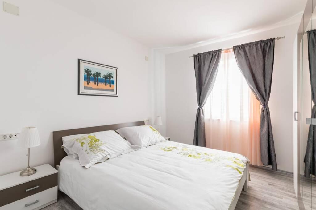 Apartman Buki **** Split Zewnętrze zdjęcie