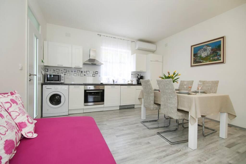 Apartman Buki **** Split Zewnętrze zdjęcie