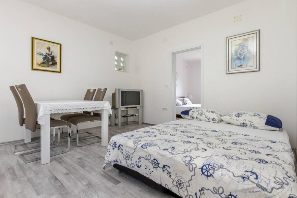 Apartman Buki **** Split Zewnętrze zdjęcie